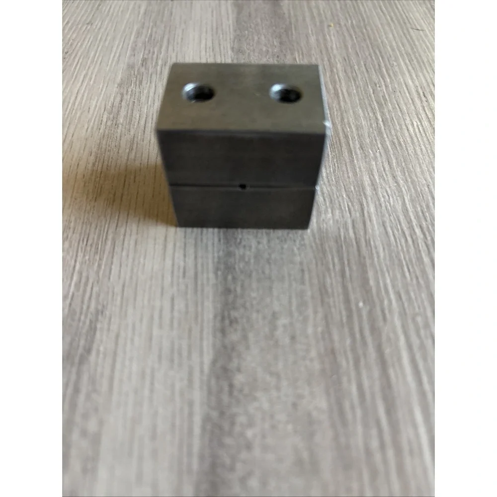 The Unbranded Brand pro axle